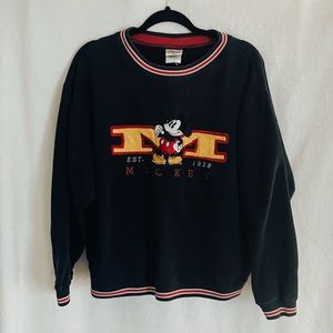 1990s Vintage Embroidered Disney Mickey Mouse Sweatshirt